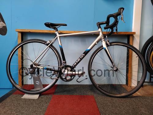 Genesis Volant 30 fiche technique et avis
